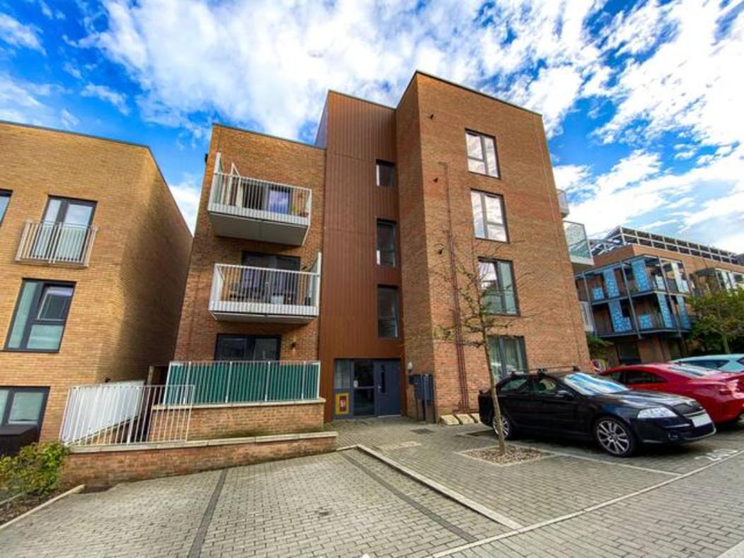 Luxury Campbell Park Apartments In Central Mk With Balcony, Free Parking & Smart Tv With Netflix By Yoko Property Milton Keynes Eksteriør bilde